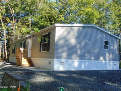 Lake Home For Sale in Greentown, Pennsylvania