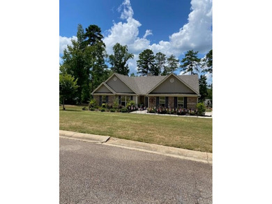 Lake Sinclair Home For Sale in Milledgeville Georgia