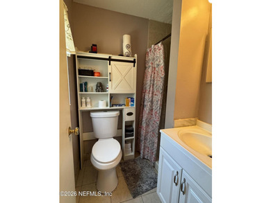 Cute 3 Bedrooms 2 Baths Brick and Concrete Block Home, screened - photo 8