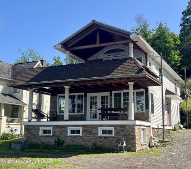 Lake Home For Sale in Harveys Lake, Pennsylvania