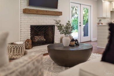 Beautifully updated pool home in the heart of Gulf Breeze! - photo 25