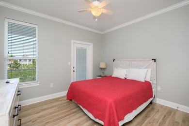 Welcome to Poolside Haven - ideally located directly across from - photo 37