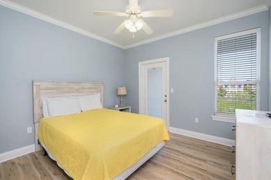 Welcome to Poolside Haven - ideally located directly across from - photo 39