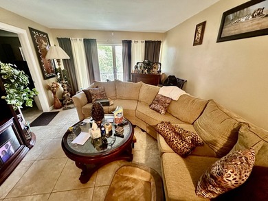 Move-in ready - 2 Beds, 1.5 Baths, Screened Balcony, 847-sf - photo 5
