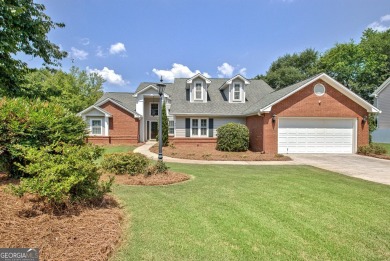 Lake Home Sale Pending in Peachtree City, Georgia
