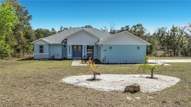 Lake Rousseau Home For Sale in Dunnellon Florida