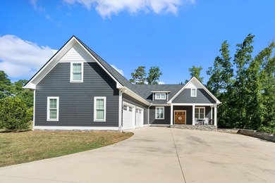 Lake Sinclair Home For Sale in Milledgeville Georgia