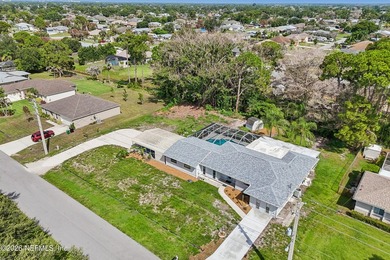 4 bedroom 4 bath POOL home with 3 separate attached Living areas - photo 4