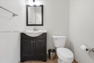 Beautiful 4-bedroom, 2.5-bath home located in a secure gated - photo 12