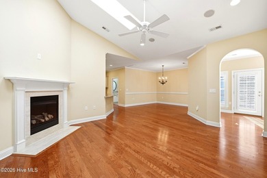 Welcome to easy living in the highly sought-after Ashwood - photo 14