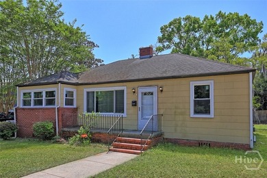 Great Opportunity to Build Equity! This 3-bedroom, 1-bath home - photo 4