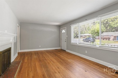 Great Opportunity to Build Equity! This 3-bedroom, 1-bath home - photo 9