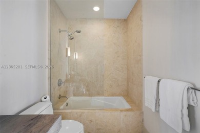Experience the ultimate luxury lifestyle in this 2-bedrooms + 2 - photo 32