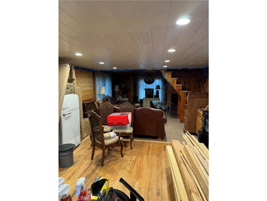 Extensively renovated 2-bedroom Moonridge cabin situated on two - photo 7