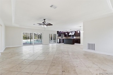 There's a party on 5th Ave! Welcome to this spacious 4 bedroom - photo 9