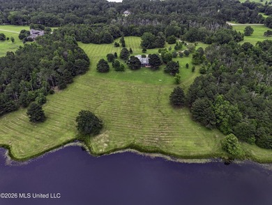 Luxury Lakefront Estate on 50.45+/- Acres in The Highlands | - photo 2