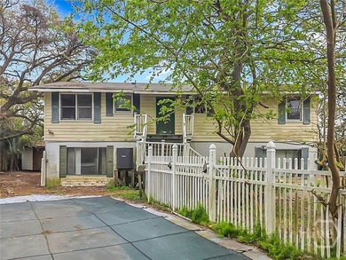 Welcome to a rare Tybee opportunity with deep water access, a - photo 2