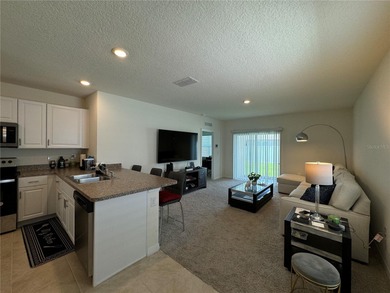*Beautiful Location* Modern Comfort, Security, & Resort-Style - photo 12