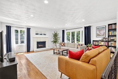 This incredible home located in the highly desirable Pheasant - photo 3