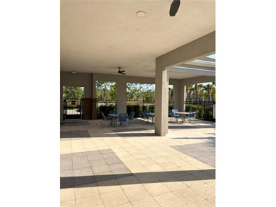 *Beautiful Location* Modern Comfort, Security, & Resort-Style - photo 28