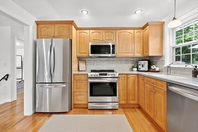 This incredible home located in the highly desirable Pheasant - photo 8