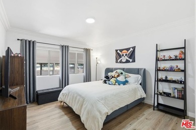 Welcome to this beautifully renovated 3-bedroom, 2-bath home - photo 9