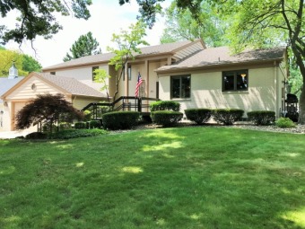Lake Rice Home For Sale in Galesburg Illinois