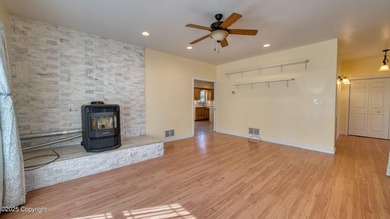 Beautifully maintained 4 bed, 3 bath custom home with 2,624 sq - photo 5