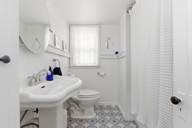 Historic farmhouse charm among the rolling hills of Northern - photo 15