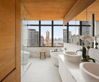 Wrapped by 33 oversized windows and occupying a rare - photo 15