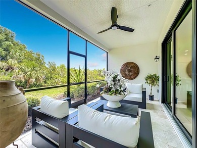 Quiet Luxury, Exceptionally Curated. Welcome to a home where - photo 17