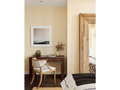 Wrapped by 33 oversized windows and occupying a rare - photo 20