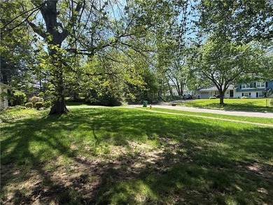 Spacious 3-bedroom, 1.5-bath ranch with over 1500 square feet - photo 40