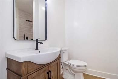 LUXURY NEW CONSTRUCTION IN THE RESERVE CLUB & MARINA AT LAKE - photo 40