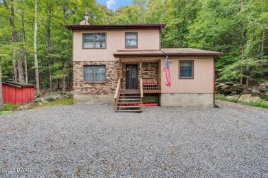 Wildwood Lake Home For Sale in Lake Ariel Pennsylvania