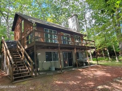 Lake Home For Sale in Hawley, Pennsylvania