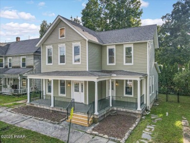 Lackawaxen River  Home For Sale in Hawley Pennsylvania