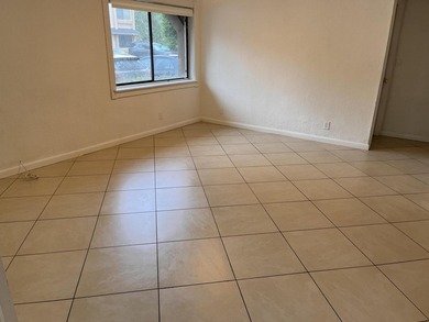 Welcome to Wimbledon in Planation. Spacious floor plan - photo 2
