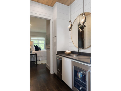 Perched above the pristine waters of Lake Fontana, this - photo 15
