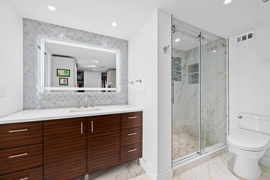 Refined 2-Bedroom, 2-Bath Residence In Prestigious Park Tower - photo 16