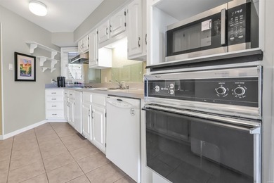 Experience lake living on the main channel of Lake Hamilton in - photo 17