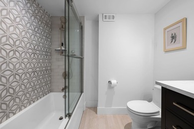 Refined 2-Bedroom, 2-Bath Residence In Prestigious Park Tower - photo 23