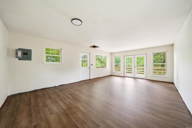 Tucked away in the natural beauty of Royal, Arkansas, this warm - photo 27