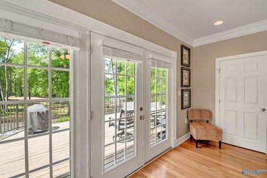 Welcome to this beautifully maintained 3 bedroom/3 and 1/2 bath - photo 30
