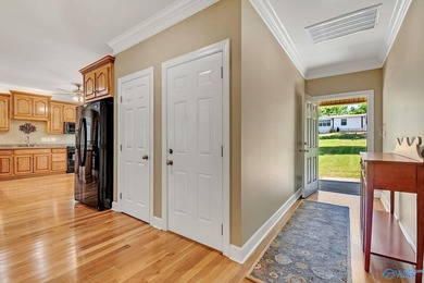 Welcome to this beautifully maintained 3 bedroom/3 and 1/2 bath - photo 41