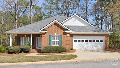 Welcome to effortless, single-level living in this beautifully - photo 3