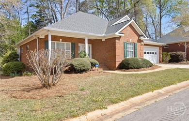 Welcome to effortless, single-level living in this beautifully - photo 4