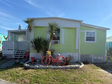 PHENOMENAL INVESTMENT OPPORTUNITY IN THE COMMUNITY OF TREASURE - photo 1