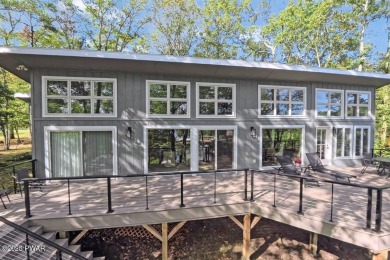 Lake Home For Sale in Lords Valley, Pennsylvania