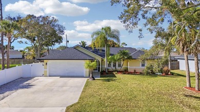 Must see to Believe!! Upgraded 3/2/2 with screened in pool, 2025 - photo 1
